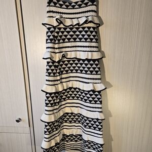 Black & White Ruffled Geometric Knit Maxi Skirt - stretches from M-L